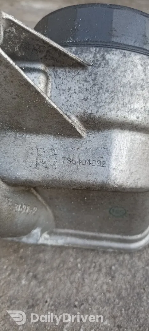 Carcasa filtru ulei BMW Seria 6 F06 F12 F13, benzina, 7854048