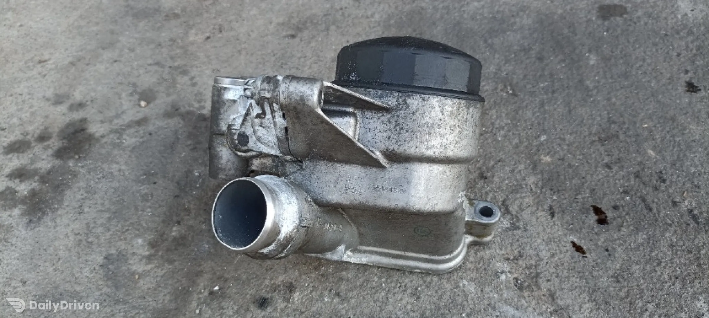 Carcasa filtru ulei BMW Seria 2 F22 F23 F87 M2, 7854048