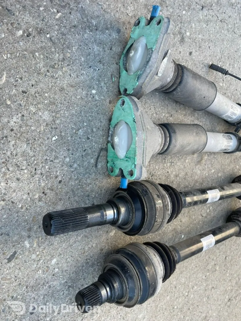 Planetara dreapta spate BMW Seria 2 F87 M2, 33212284616