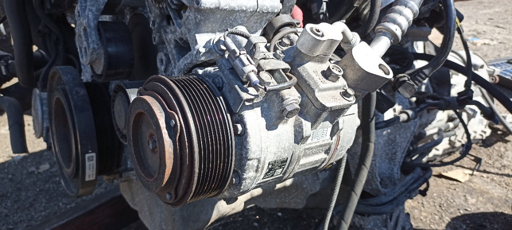 Compresor clima AC BMW Seria 3 F80 M3, 9332781