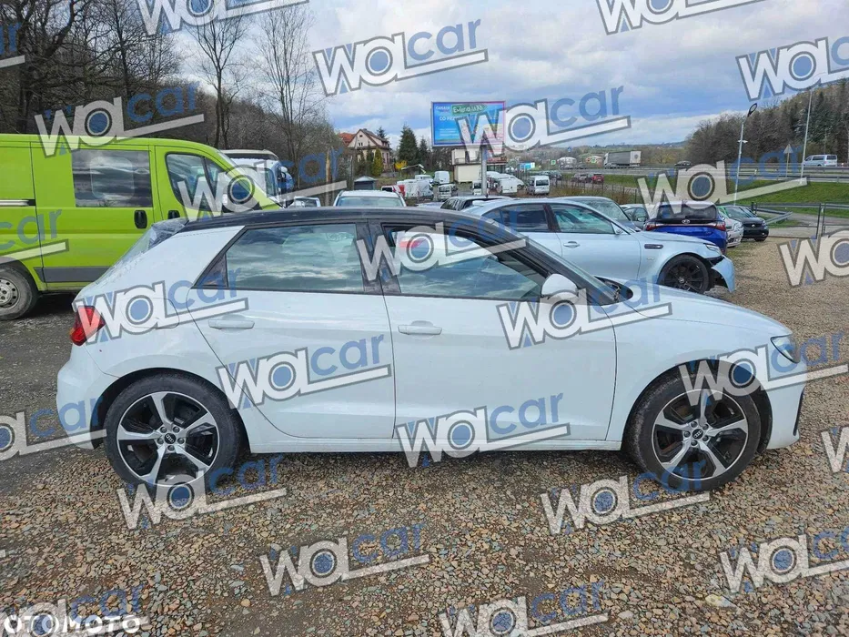 Usa stanga fata Audi A1