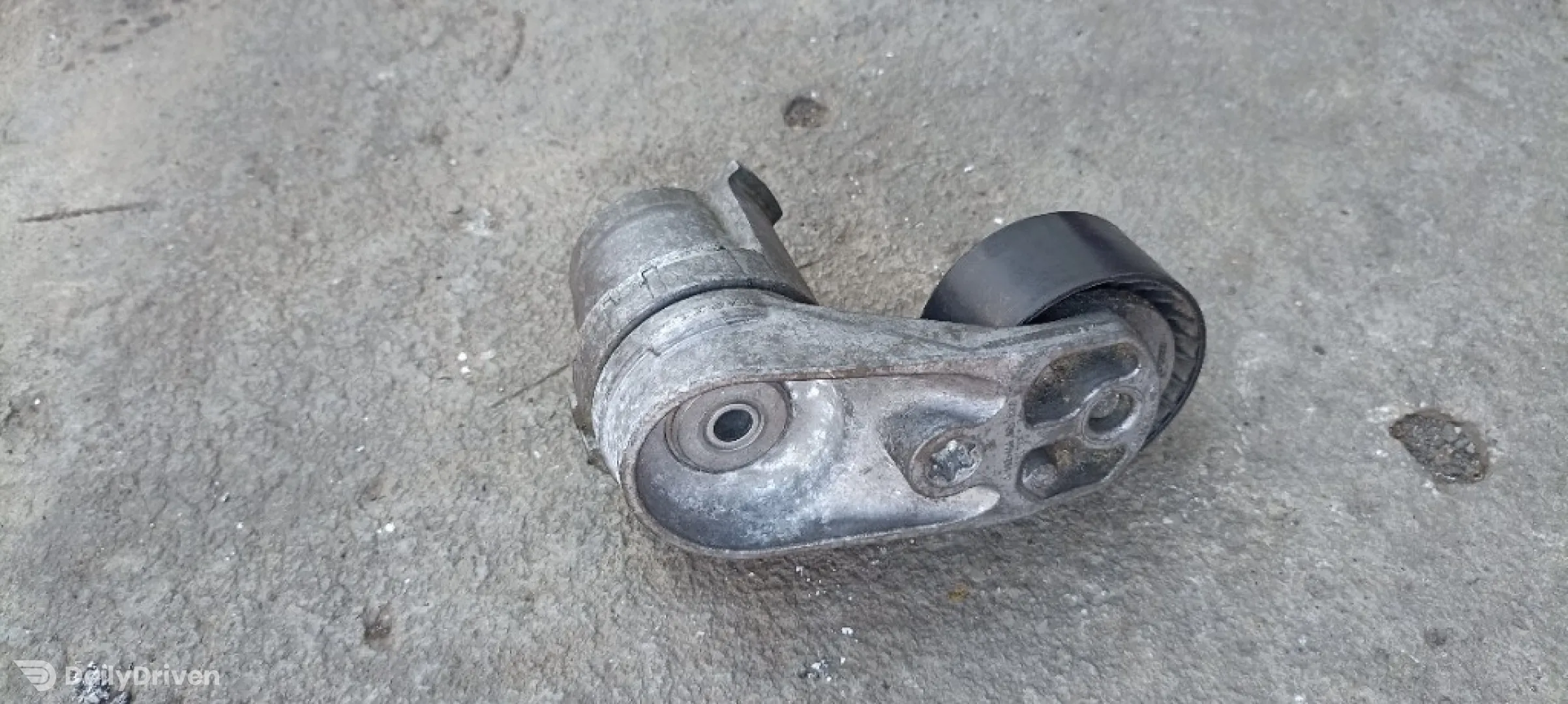 Intinzator curea accesorii BMW Seria 4 F82 M4, F83 M4, intinzator curea accesorii 8604266