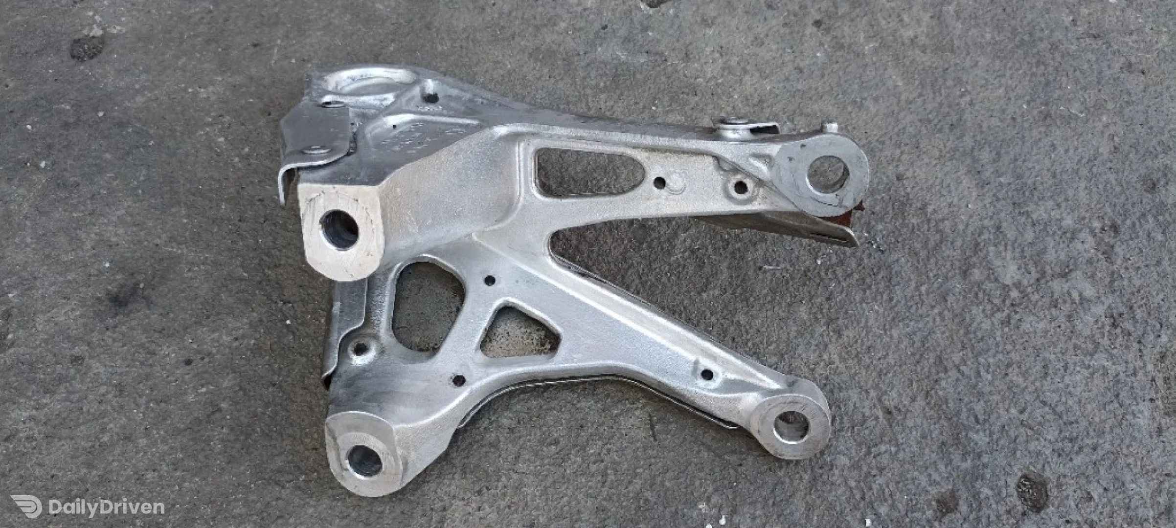 Suport motor dreapta BMW Seria 3 F80 M3, suport motor 2284204, 23191310