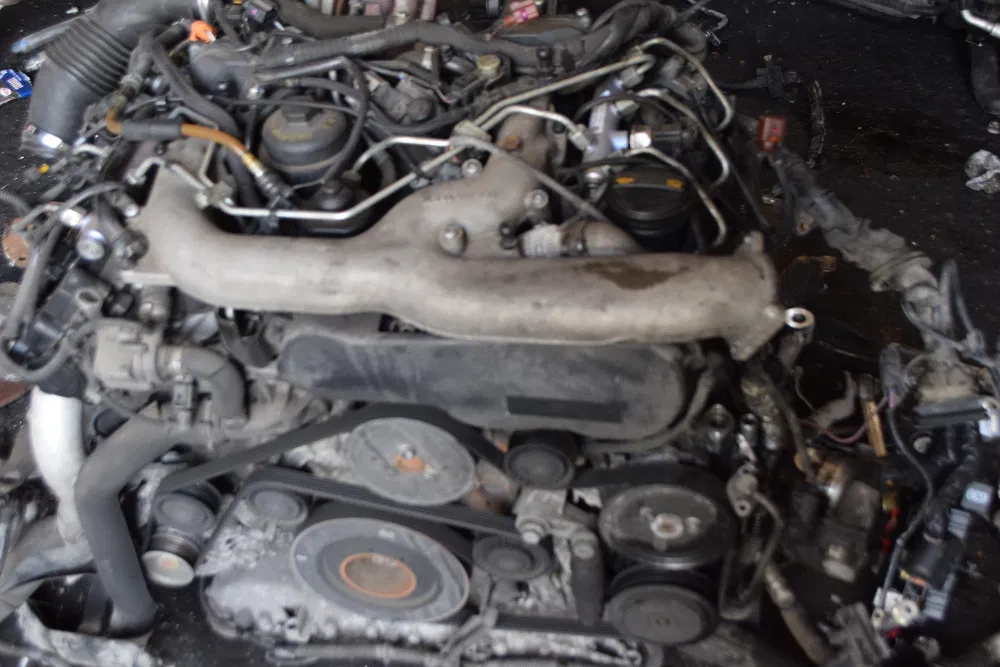 Motor Audi A4 2010 3.0 tdi tip CCW