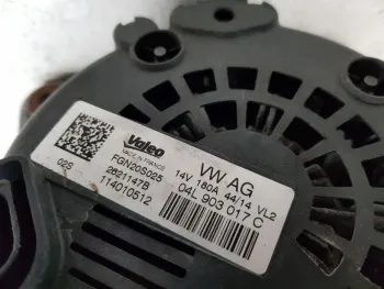 Alternator Audi 4 A5 A6 Q5 VW SEAT 04L903017E