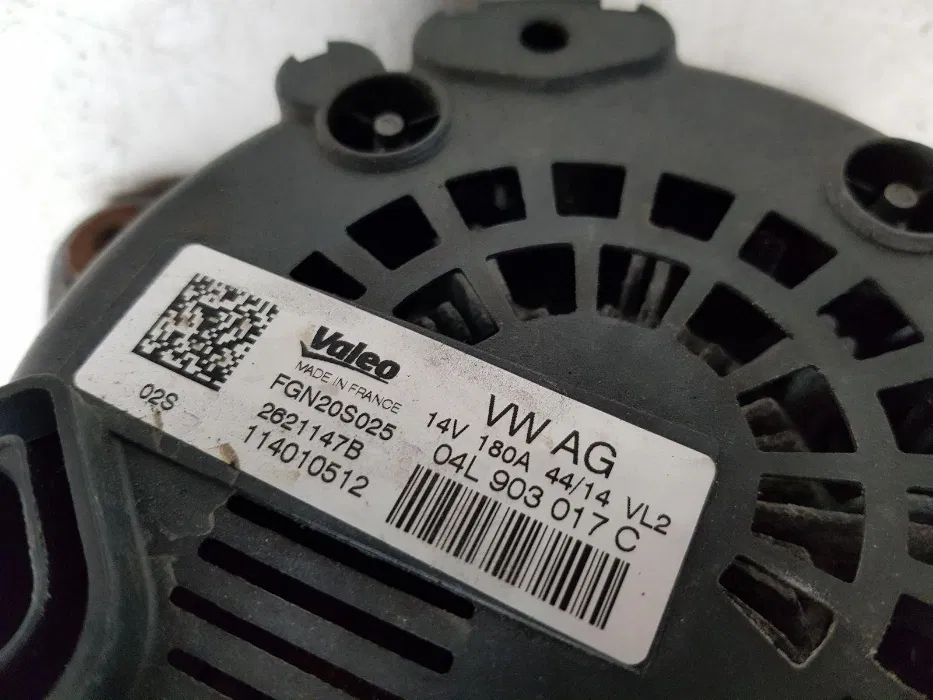 Alternator Audi 4 A5 A6 Q5 VW SEAT 04L903017E