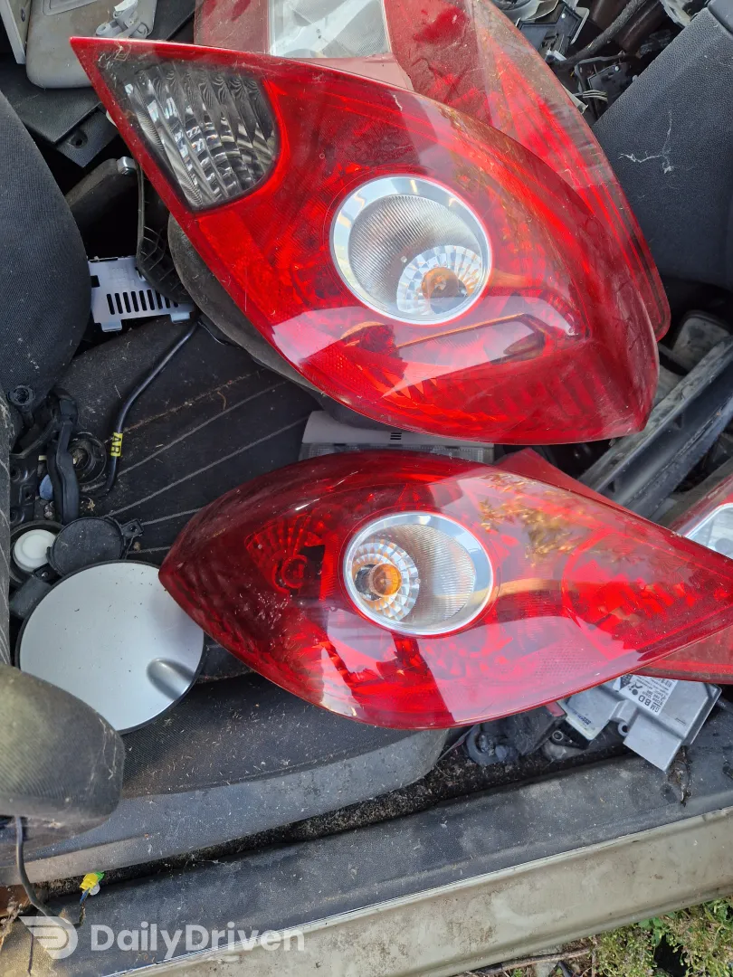 Stopuri Opel Corsa D