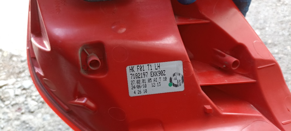 Stop stanga aripa BMW Seria 7 F01 F02 F03 F04, stop stanga aripa 7182197