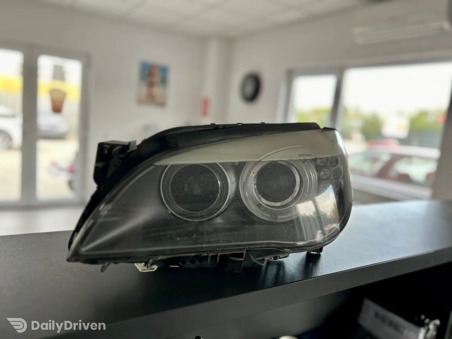 Far stanga bi-xenon BMW Seria 7 F01, far stanga bi-xenon 7182139