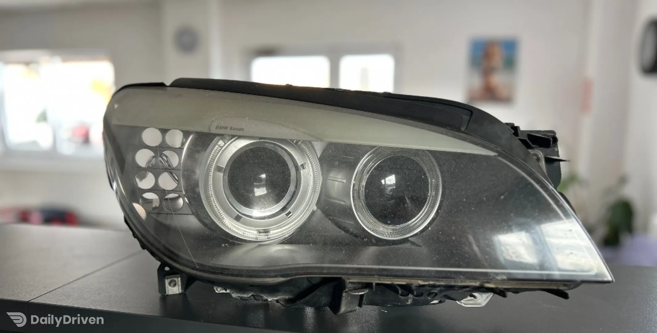 Far dreapta bi-xenon BMW Seria 7 F01, far dreapta bi-xenon 7182140