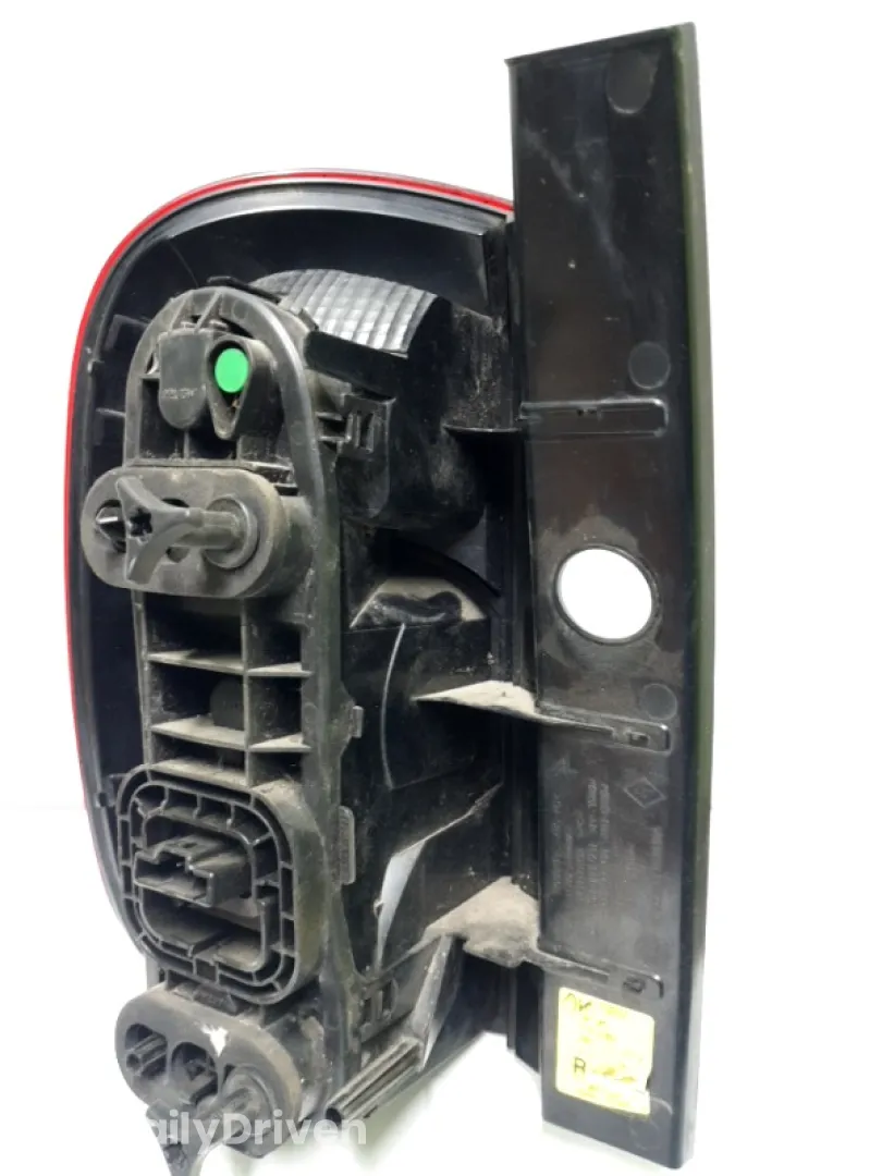 Lampă spate - Parte montare: Dreapta - Dacia Duster 1 generation [2010 - 2013] SUV 5-doors 1.6 MT (102 hp)