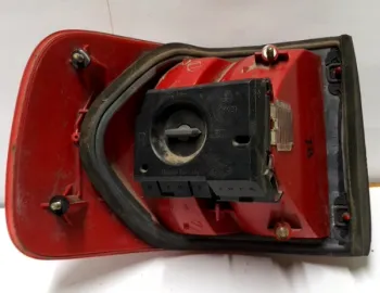 Lampă spate - Parte montare: Dreapta, Varianta: Sedan - Audi 80 5 generation (B4) [1991 - 1996]