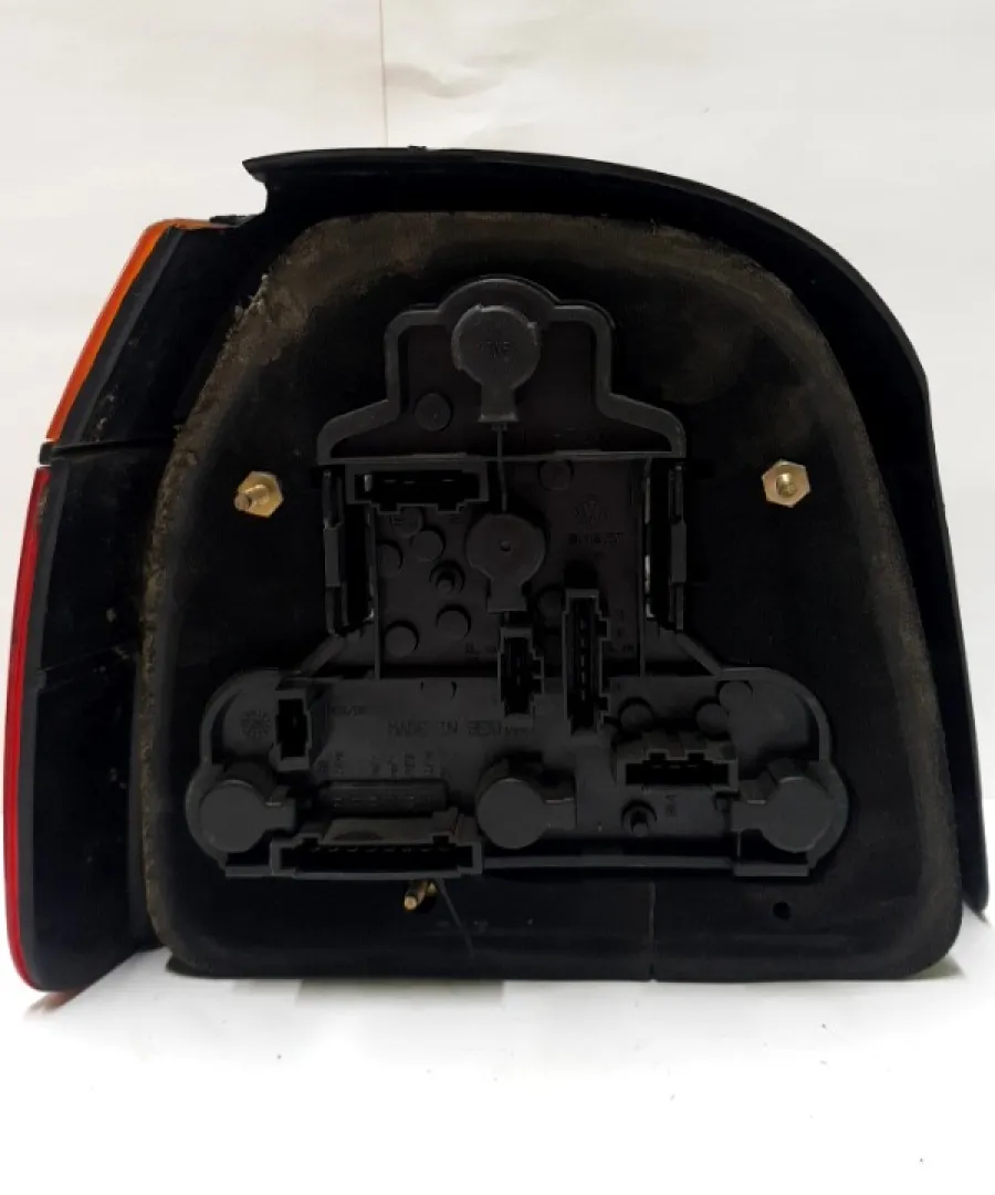 Lampă spate - Parte montare: Dreapta, Varianta: Hatchback - Volkswagen Golf 3 generation [1991 - 1998] Hatchback 3-doors