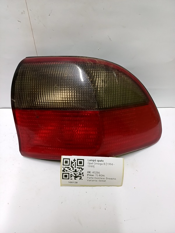 Lampă spate - Parte montare: Dreapta, Varianta: Sedan - Opel Omega B [1994 - 1999] Sedan
