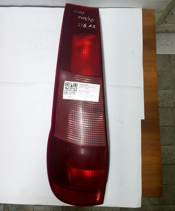 Lampă spate - Parte montare: Stânga, Varianta: Hatchback - Fiat Punto 1 generation [1993 - 1999] Hatchback