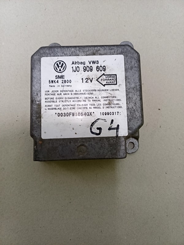 Modul airbag - Volkswagen Golf 4 generation [1997 - 2006] Hatchback 3-doors 1.9 TDI MT (90 hp)