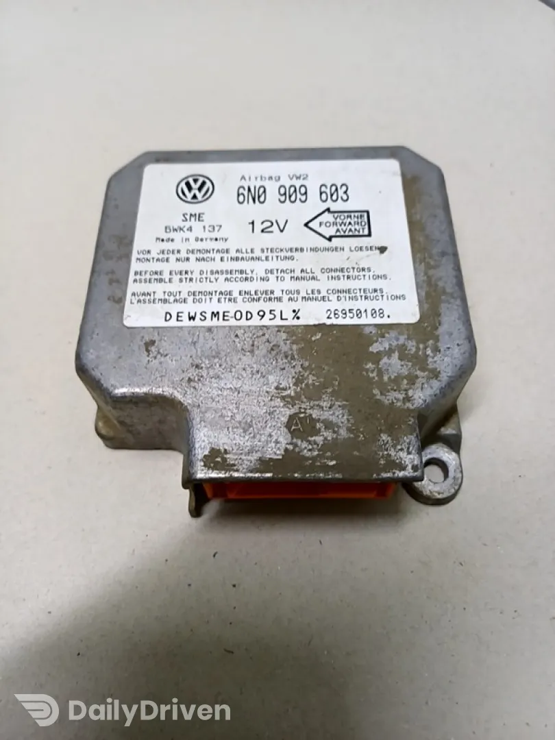 Modul airbag - Volkswagen Polo 3 generation [1994 - 2001] Hatchback 5-doors 1.0 MT (50 hp)