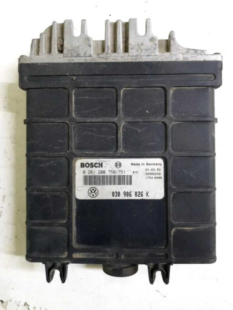 Calculator ECU - Volkswagen Golf 3 generation [1991 - 1998] Hatchback 5-doors 1.8 MT (90 hp)