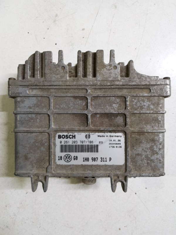 Calculator ECU - Volkswagen Vento 1 generation [1992 - 1998] Sedan 1.8 MT (90 hp)