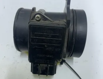 Debitmetru aer - BMW 5 Series E39 [1995 - 2000] Sedan 4-doors 520i MT (150 hp)