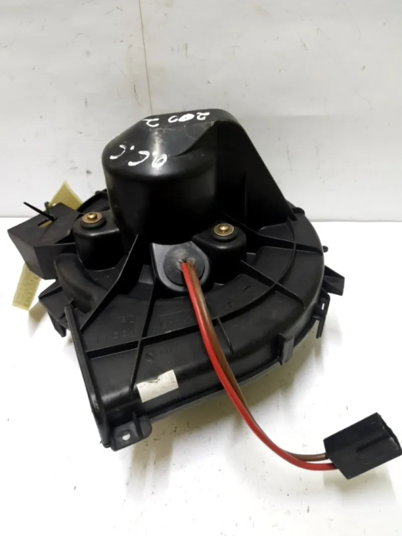 Ventilator habitaclu - Opel Corsa C [2000 - 2003] Hatchback 5-doors 1.2 MT (75 hp)