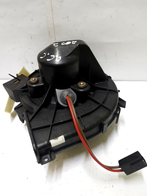 Ventilator habitaclu - Opel Corsa C [2000 - 2003] Hatchback 5-doors 1.2 MT (75 hp)