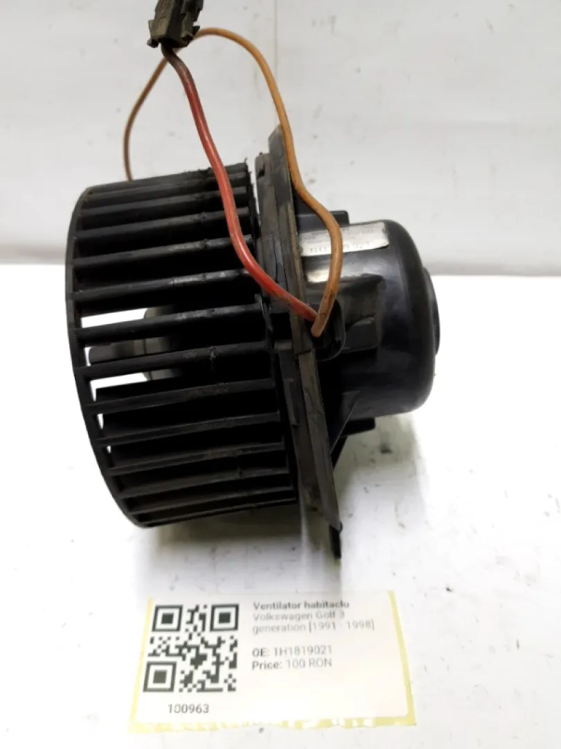 Ventilator habitaclu - Volkswagen Golf 3 generation [1991 - 1998] Hatchback 3-doors 1.4 5MT (60 hp)