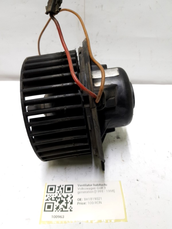 Ventilator habitaclu - Volkswagen Golf 3 generation [1991 - 1998] Hatchback 3-doors 1.4 5MT (60 hp)