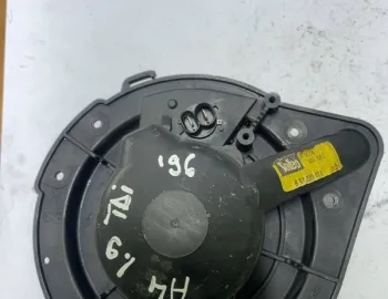 Ventilator habitaclu - Audi A4 B5 [1994 - 1999] Avant wagon 5-doors 1.9 TDI MT (90 hp)