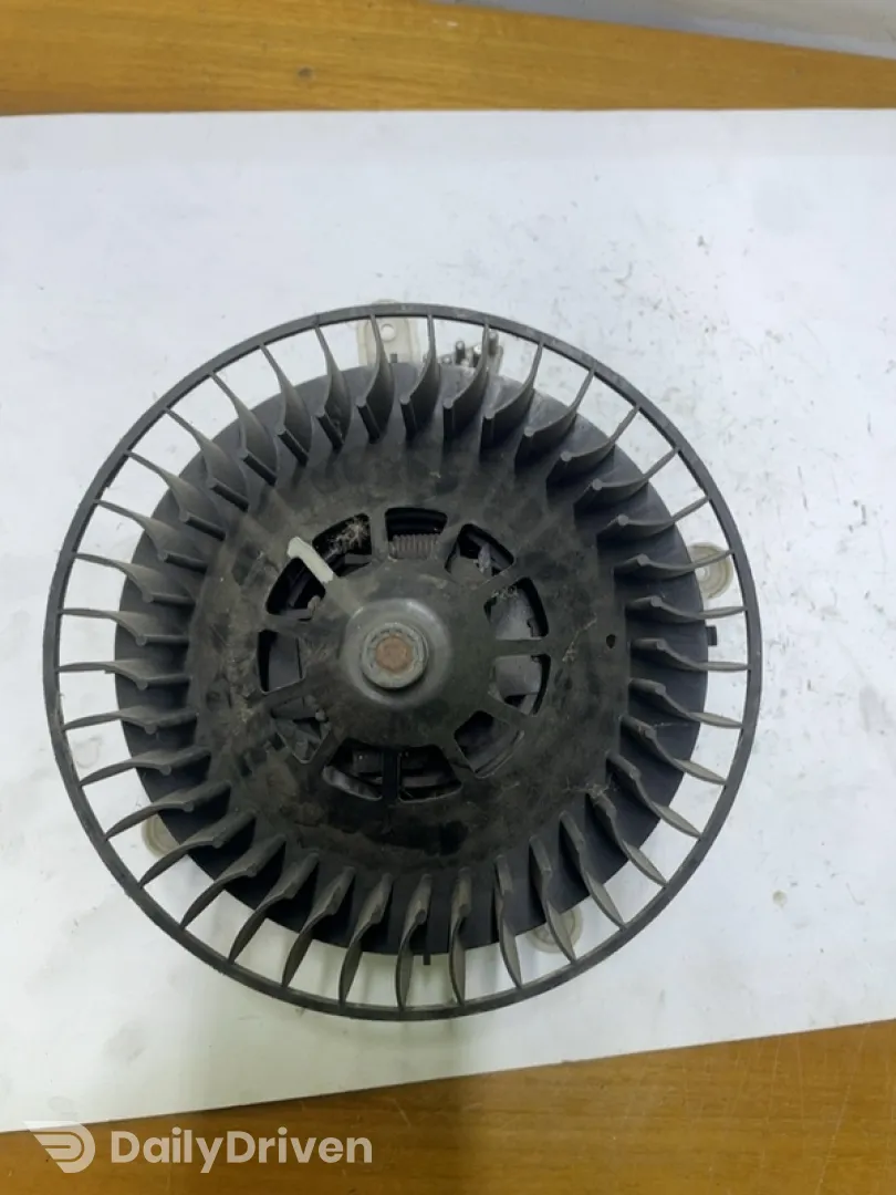 Ventilator habitaclu - Mercedes-Benz E-Class W210 [restyling] [1999 - 2002] wagon 5-doors 3.2 AT (197 hp)