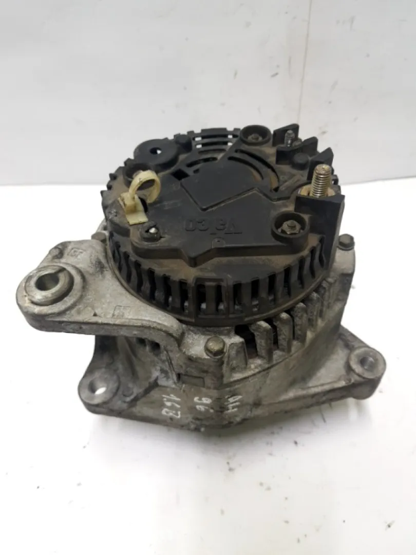 Alternator - Audi A4 B5 [1994 - 1999] Sedan 1.6 MT (101 hp)