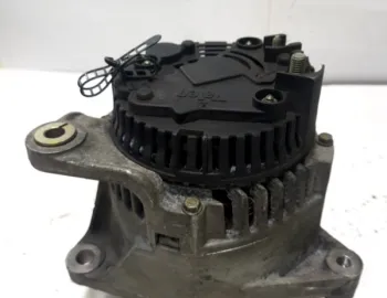 Alternator - Alte specificații: 90A - Volkswagen Passat B5 [1996 - 2000] Sedan 4-doors 1.6 MT (101 hp)