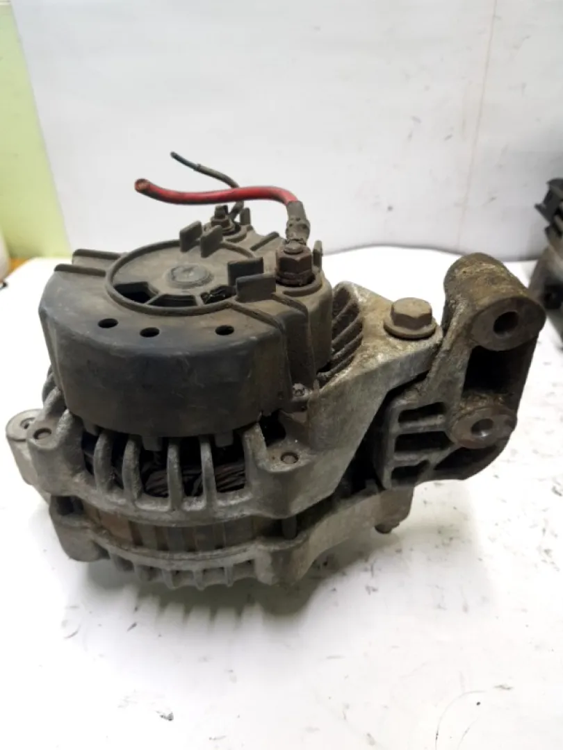 Alternator - Opel Vectra A [1988 - 1995] Hatchback 1.6 MT (75 hp)