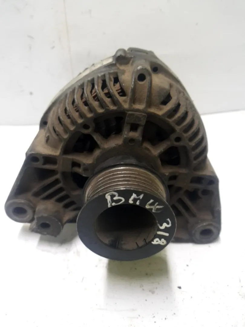 Alternator - BMW 3 Series E36 [1990 - 2000] Sedan 318i MT (116 hp)