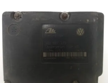Pompă ABS - Volkswagen Vento 1 generation [1992 - 1998] Sedan 2.8 VR6 MT (174 hp)