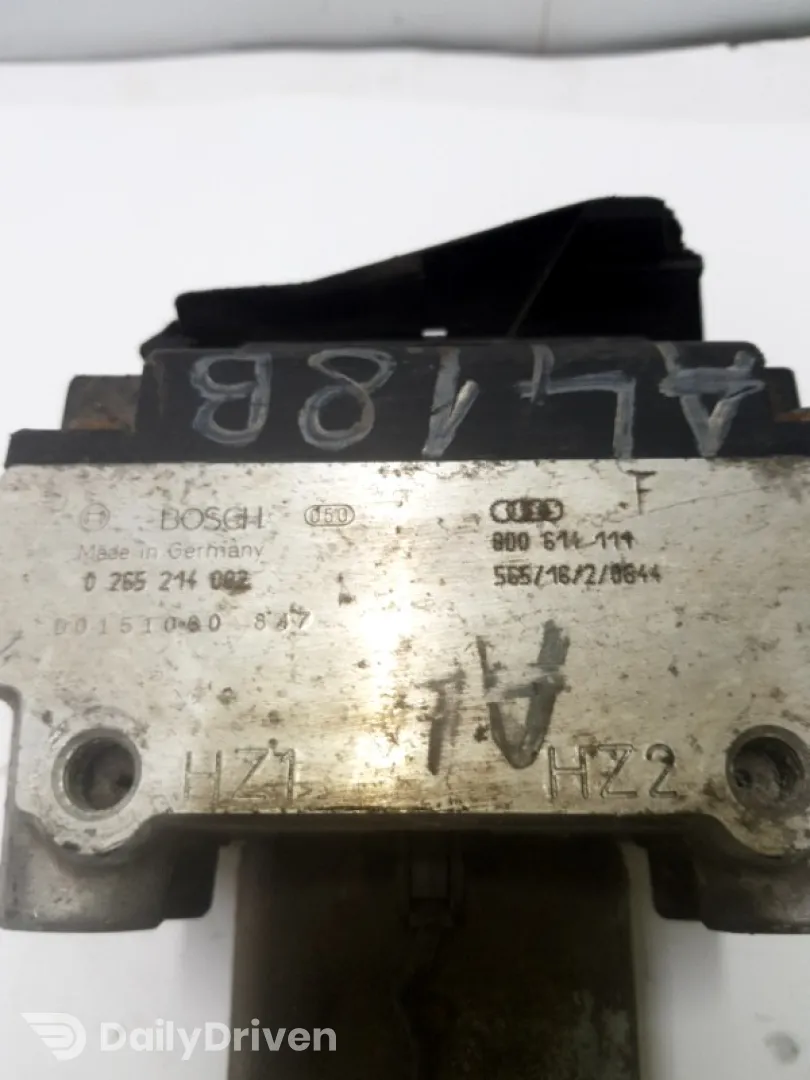Pompă ABS - Audi A4 B5 [1994 - 1999] Sedan 1.8 MT (125 hp)