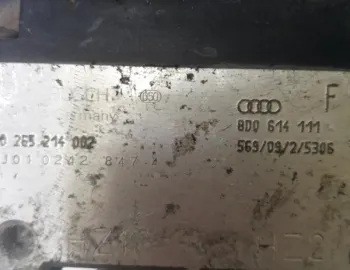 Pompă ABS - Audi A4 B5 [1994 - 1999] Sedan 1.6 MT (101 hp)