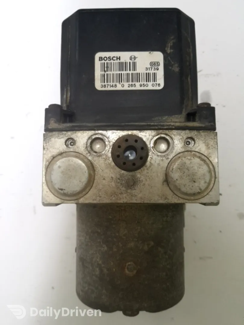 Pompă ABS - Ford Mondeo 3 generation [2000 - 2003] Sedan 1.8 MT (110 hp)