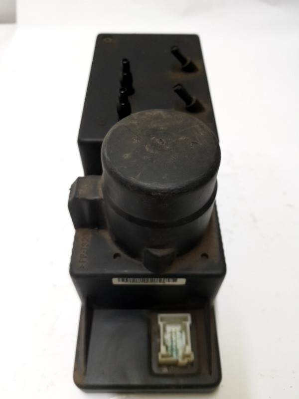 Pompă vacuum închidere centralizată - Mercedes-Benz E-Class W210 [1995 - 1999] Sedan
