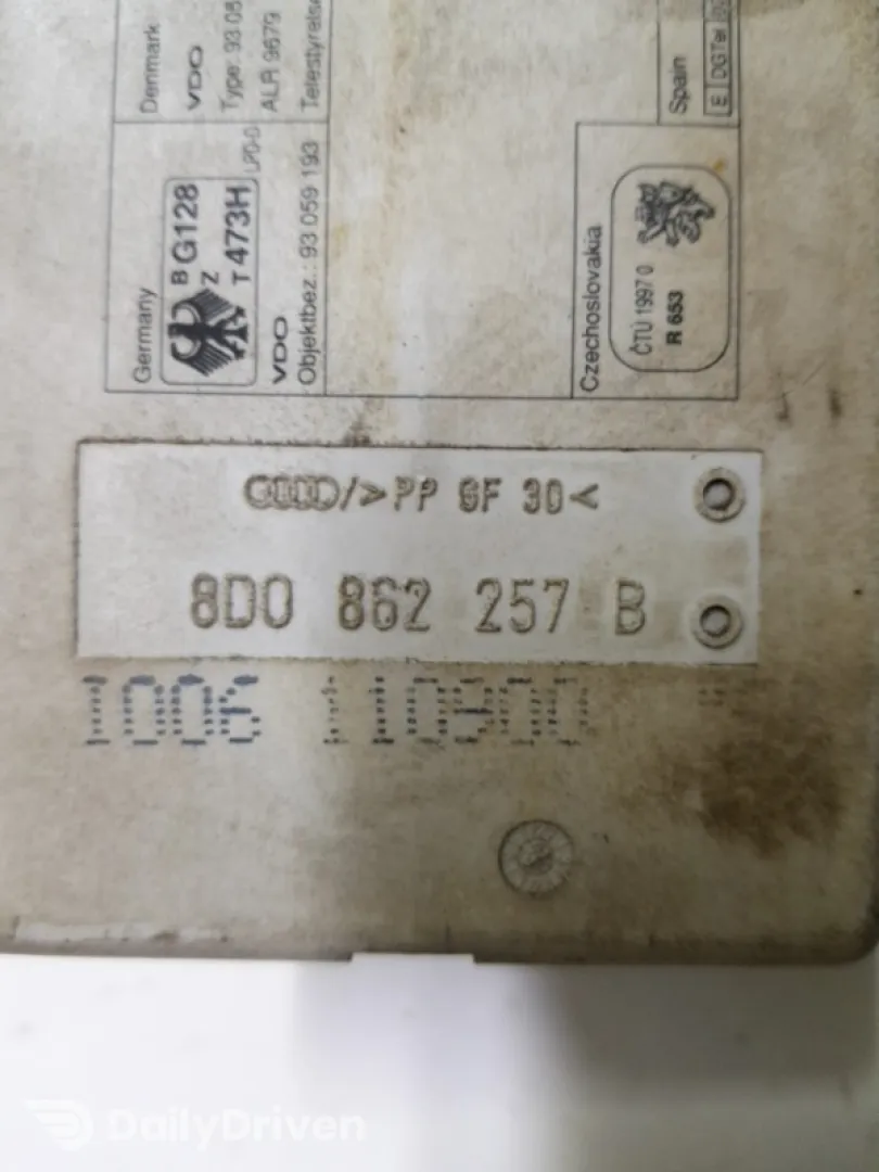 Pompă vacuum închidere centralizată - Audi A4 B5 [1994 - 1999] Sedan