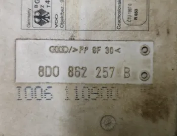Pompă vacuum închidere centralizată - Audi A4 B5 [1994 - 1999] Sedan