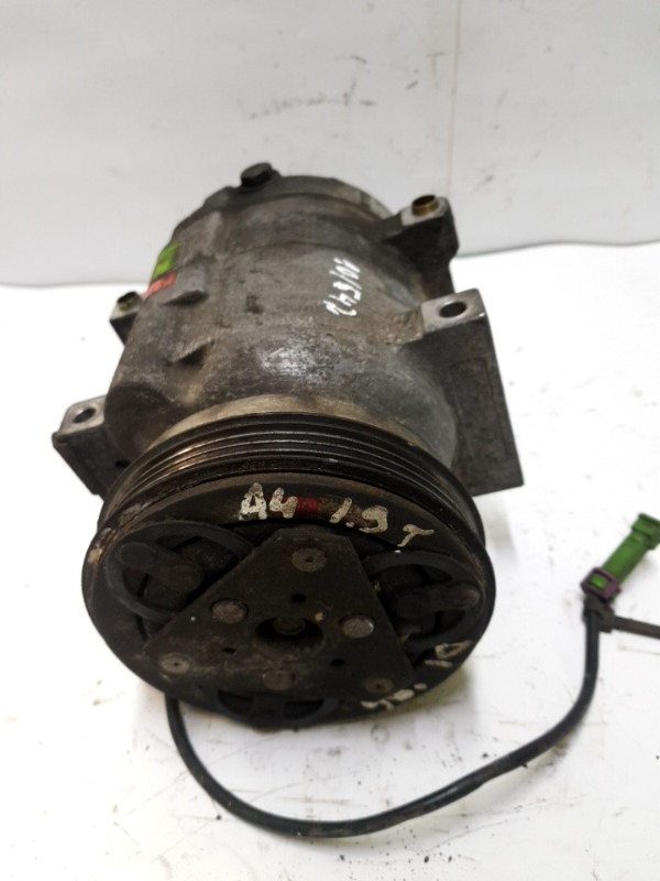 Compresor climă - Audi A4 B5 [restyling] [1997 - 2001] Sedan 1.9 TDI MT (90 hp)