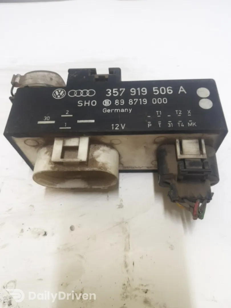 Releu ventilator - Volkswagen Golf 3 generation [1991 - 1998] Hatchback 3-doors