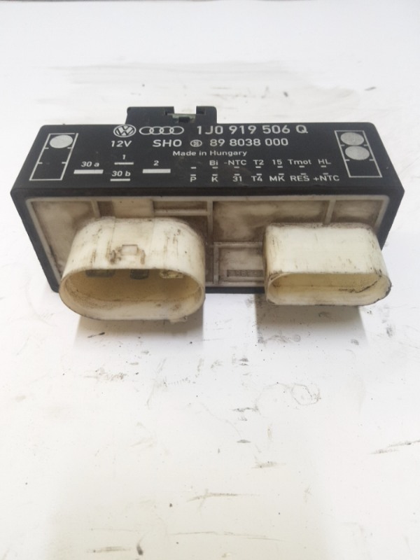Releu ventilator - Volkswagen Golf 4 generation [1997 - 2006] Hatchback 3-doors