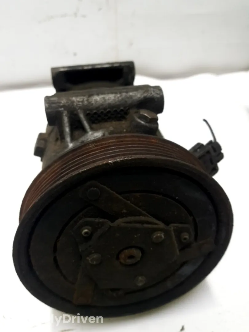 Compresor climă - Renault Megane 1 generation [1995 - 1999] Hatchback 1.6 MT (90 hp)