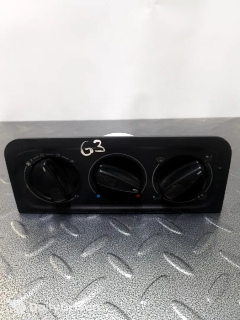 Panou comandă aer - Volkswagen Golf 3 generation [1991 - 1998]