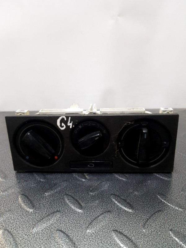 Panou comandă aer - Volkswagen Golf 4 generation [1997 - 2006]