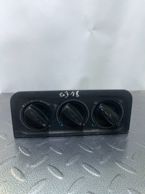 Panou comandă aer - Volkswagen Golf 3 generation [1991 - 1998]