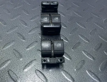 Buton ridicare geam - Volkswagen Golf 4 generation [1997 - 2006]