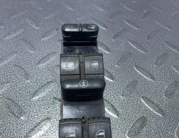 Buton ridicare geam - Parte montare: Stânga față - Volkswagen Passat B5+ [restyling] [2000 - 2005] Sedan